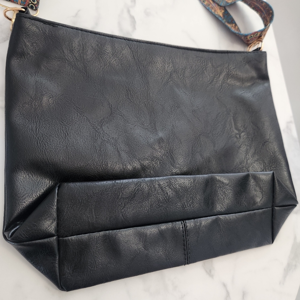 Unisex Black Pu Leather Tote Bag With Patterned Boho Strap - Picture 6 of 15